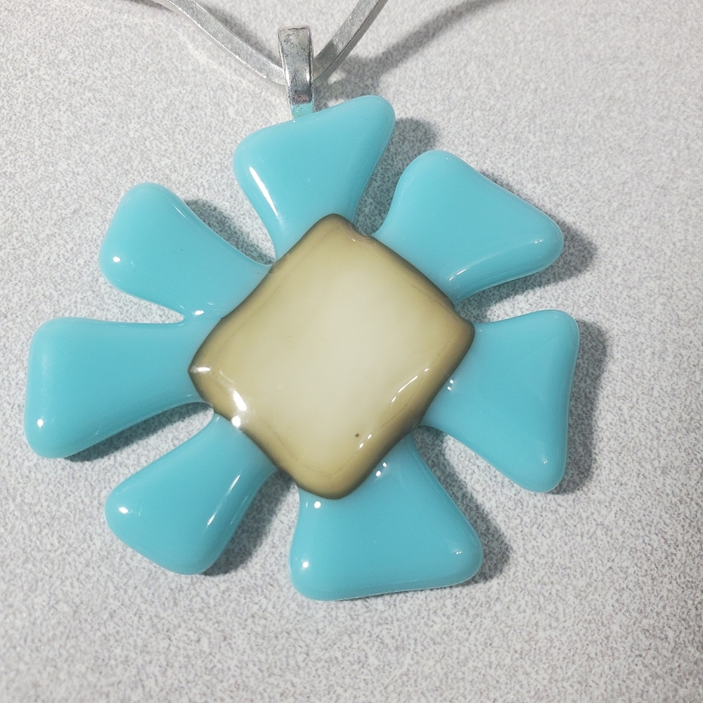 Silver Necklace with Turquoise Flower Pend…
